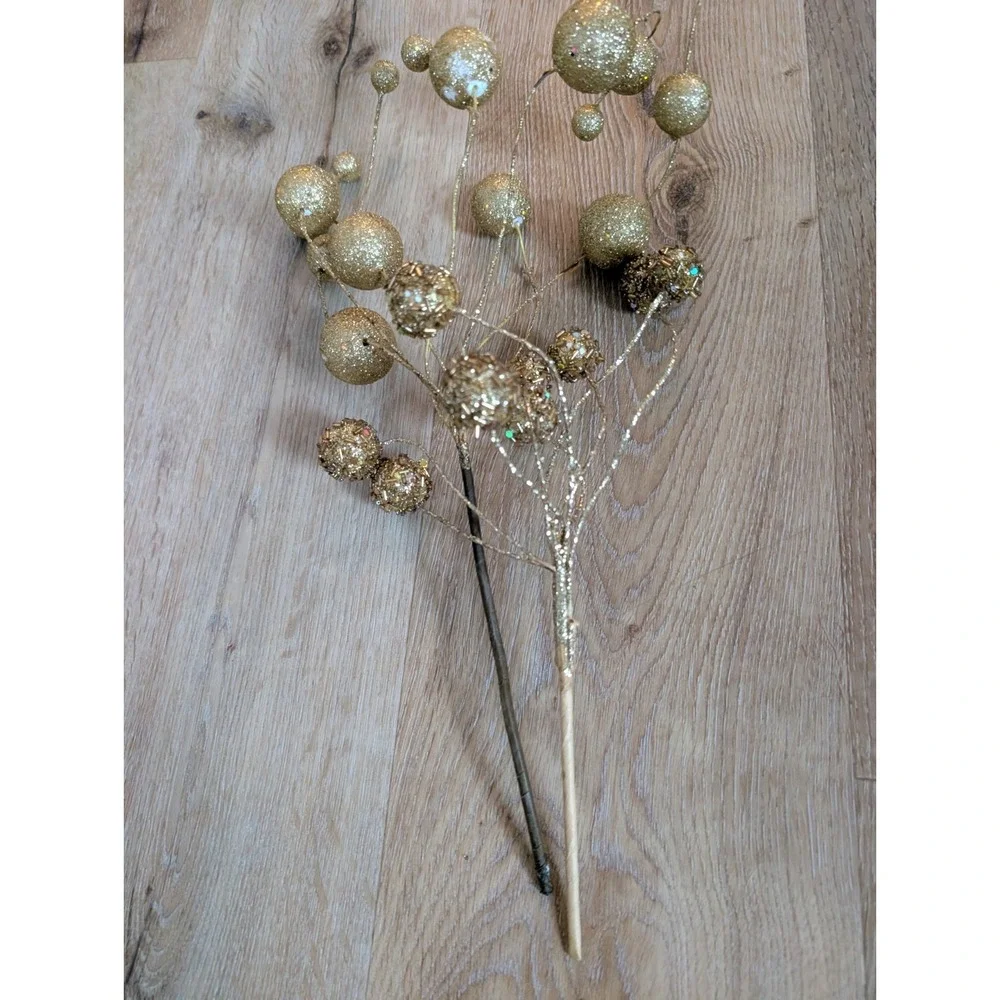 12Pcs Artificial Holly Berries Pinecones Gold Trim Rattan‎ Star